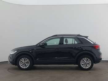 Used Volkswagen T-Roc 2023 for sale - 75065896: Photo