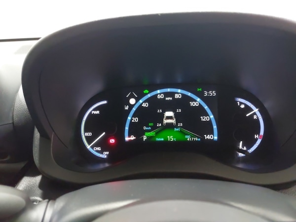 Used Toyota Yaris Cross 2022 for sale - 76321303: Photo 11