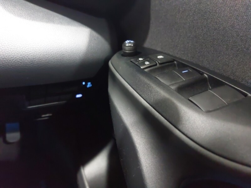 Used Toyota Yaris Cross 2022 for sale - 76321303: Photo 13