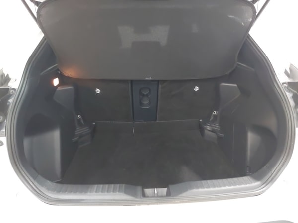 Used Toyota Yaris Cross 2022 for sale - 76321303: Photo 8