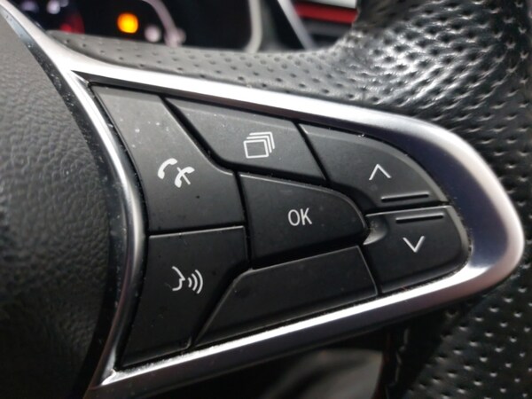 Used Renault Clio 2020 for sale - 76264877: Photo 16