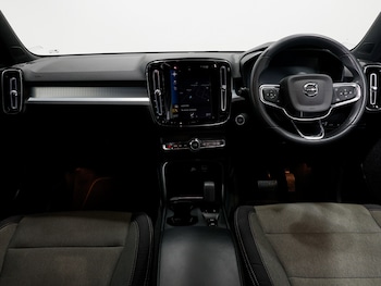 Used Volvo XC40 2023 for sale - 78669696: Photo