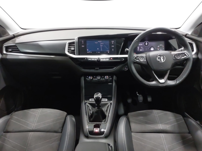 Used Vauxhall Grandland 2023 for sale - 77637216: Photo 2