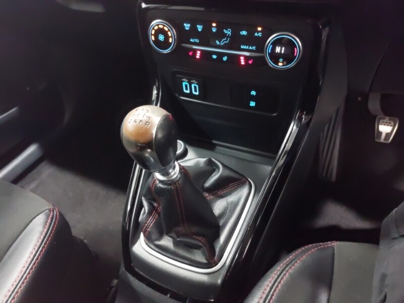 Used Ford Ecosport 2018 for sale - 77596405: Photo 12