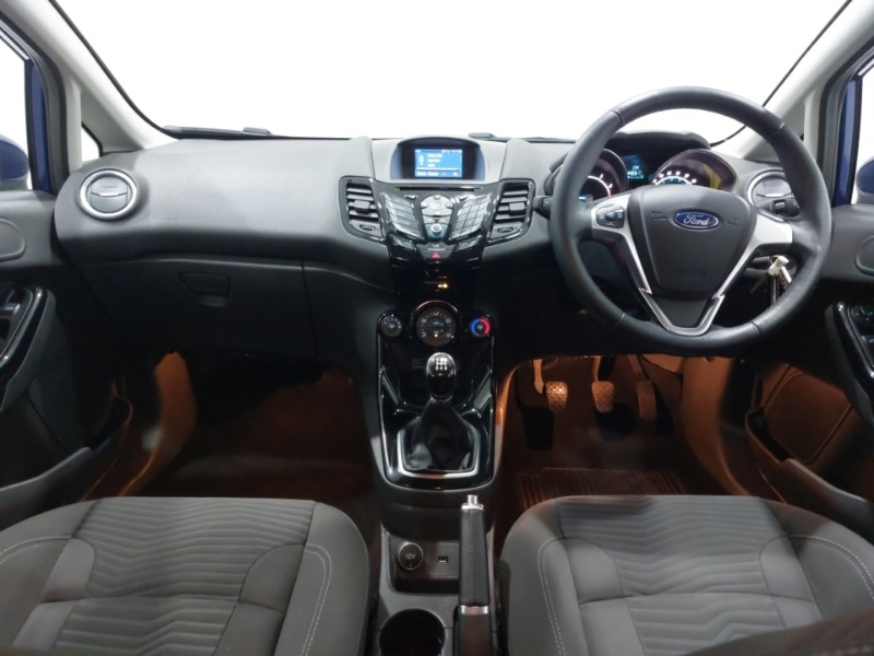 Used Ford Fiesta 2017 for sale - 77024784: Photo 2