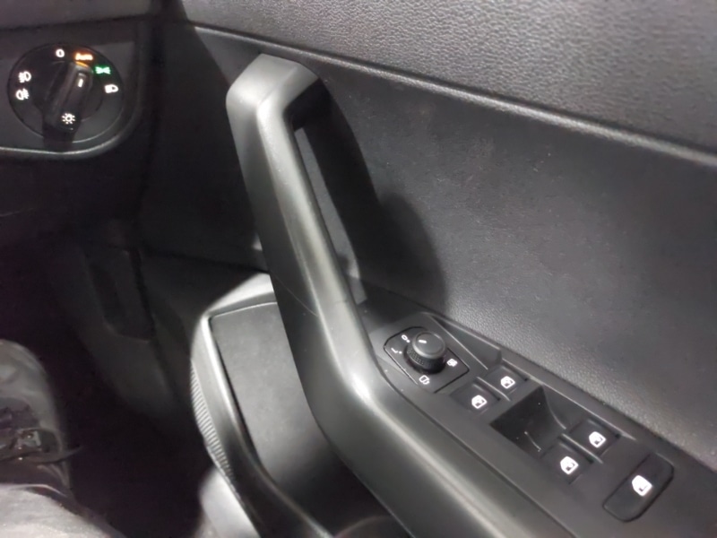 Used Volkswagen Taigo 2023 for sale - 77999898: Photo 13