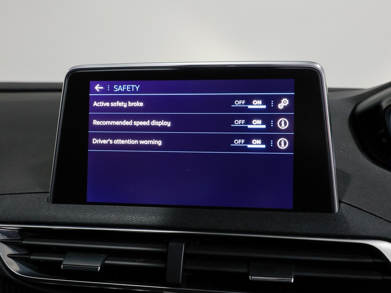 Used Peugeot 3008 2017 for sale - 77100469: Photo 16