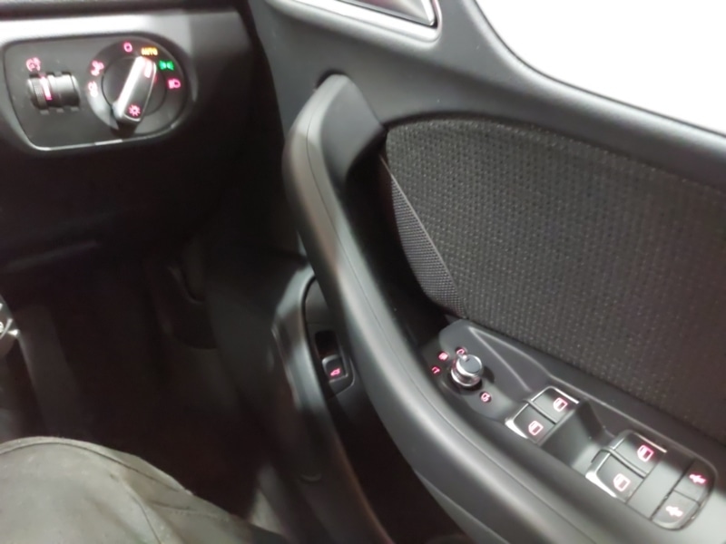 Used Audi Q3 2017 for sale - 76537257: Photo 13