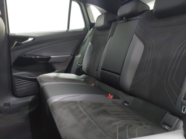 Used Volkswagen ID.4 2022 for sale - 76335866: Photo 6
