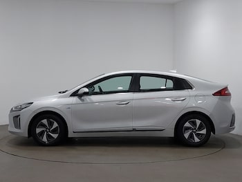 Used Hyundai IONIQ 2017 for sale - 77503071: Photo