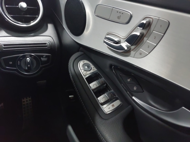 Used Mercedes-Benz GLC 2022 for sale - 76643998: Photo 13