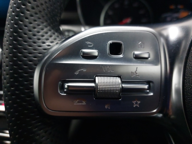 Used Mercedes-Benz GLC 2022 for sale - 76643998: Photo 15