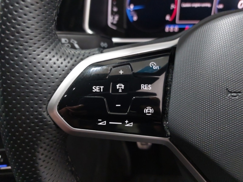 Used Volkswagen T-Roc 2023 for sale - 76408068: Photo 13