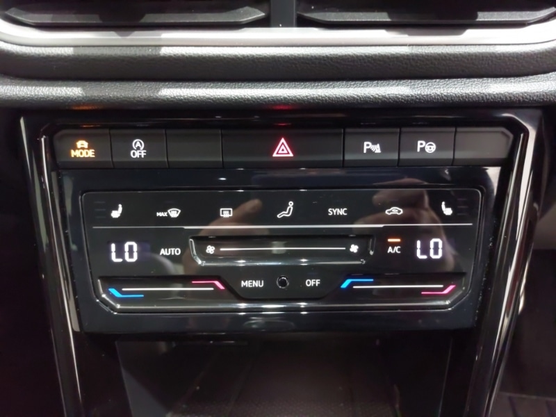 Used Volkswagen T-Roc 2023 for sale - 76408068: Photo 15