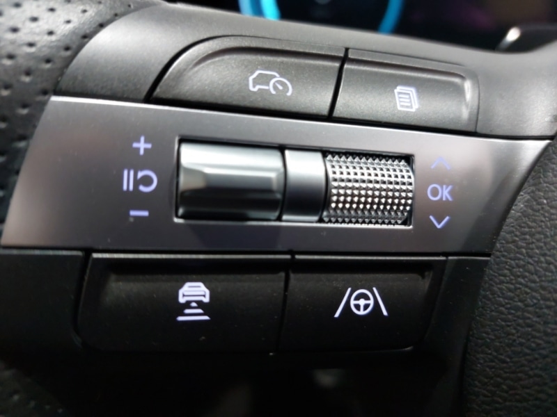 Used Hyundai KONA 2025 for sale - 76160931: Photo 12