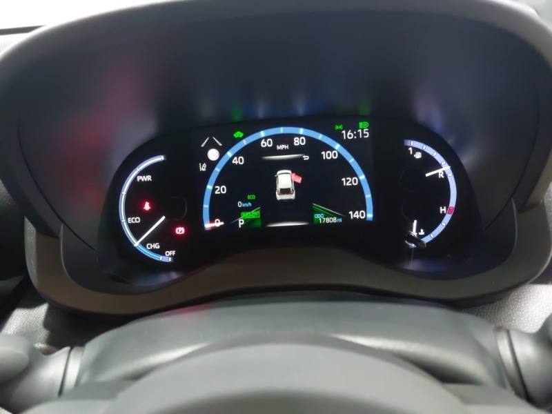 Used Toyota Yaris Cross 2022 for sale - 76392946: Photo 11