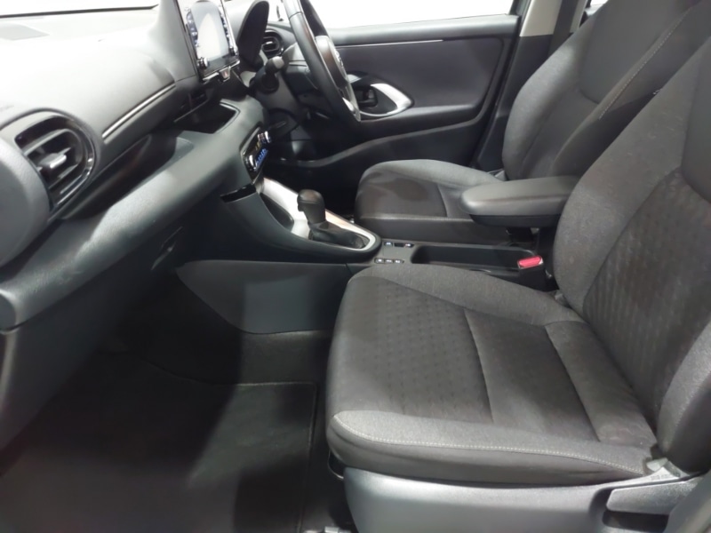 Used Toyota Yaris 2022 for sale - 76169613: Photo 5