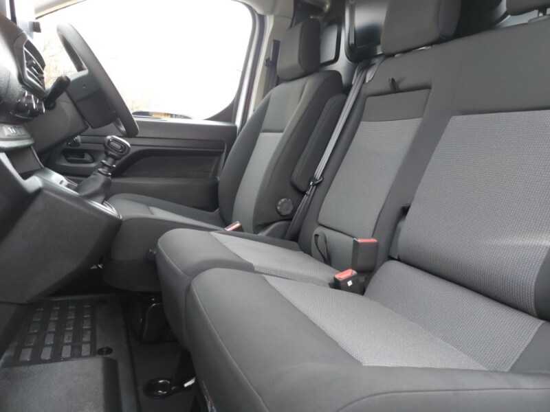 Used Vauxhall Vivaro 2024 for sale - 76745777: Photo 5