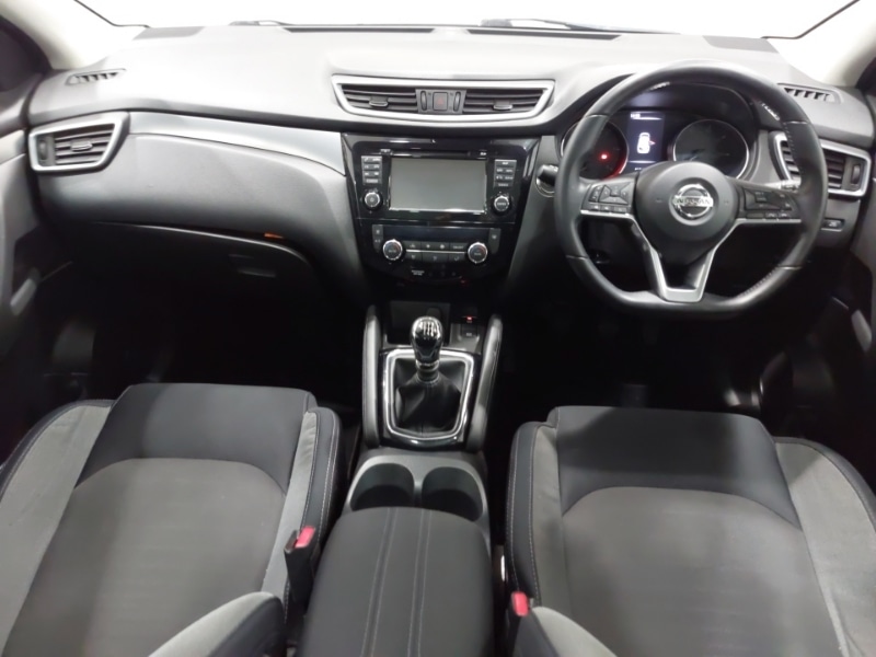 Used Nissan Qashqai 2017 for sale - 78079555: Photo 2
