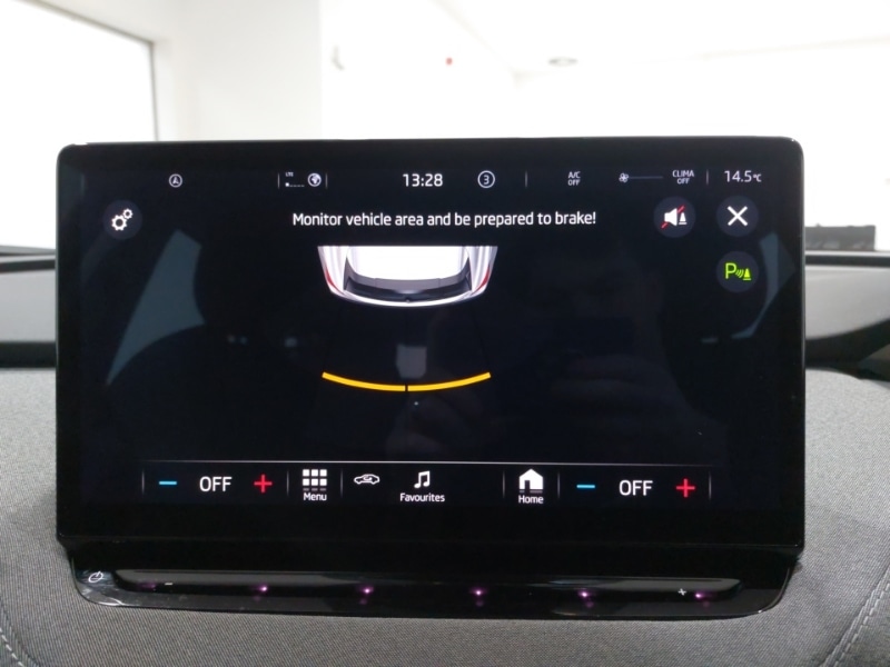 Used Skoda Enyaq 2023 for sale - 77635850: Photo 17