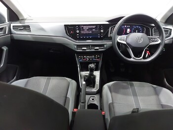 Used Volkswagen Polo 2024 for sale - 79332837: Photo