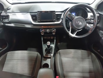 Used Kia Stonic 2019 for sale - 79171274: Photo
