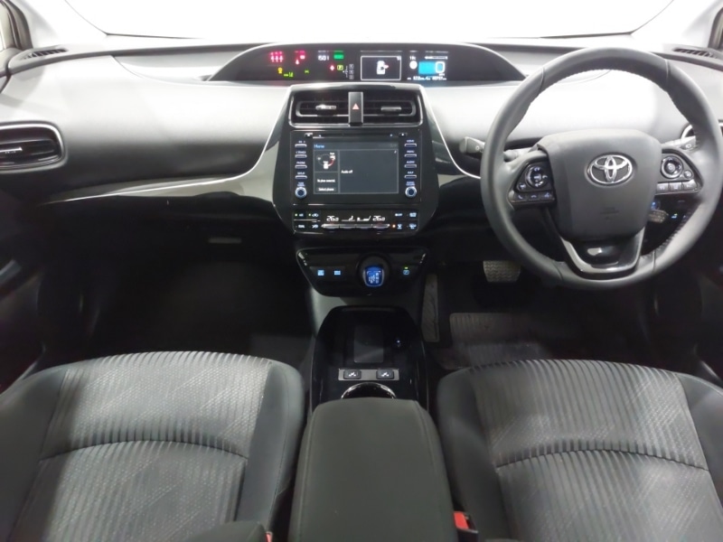 Used Toyota Prius 2022 for sale - 76897767: Photo 2