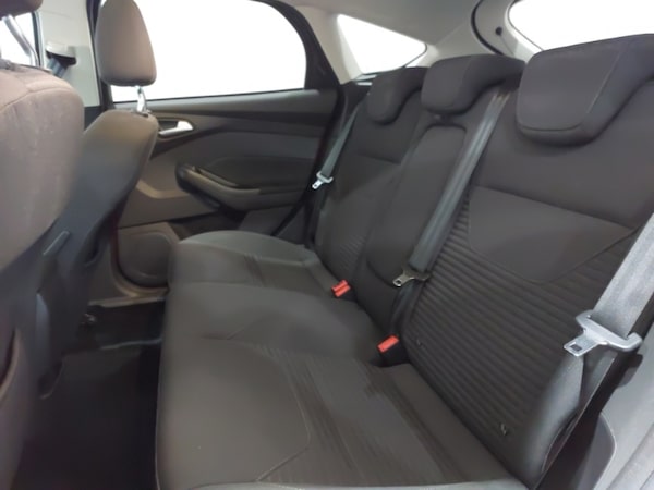 Used Ford Focus 2015 for sale - 76282290: Photo 6