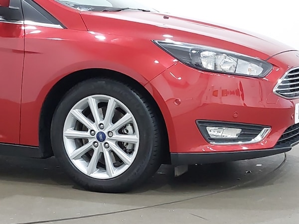Used Ford Focus 2015 for sale - 76282290: Photo 9