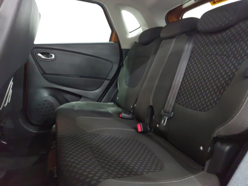 Used Renault Captur 2018 for sale - 76543668: Photo 6