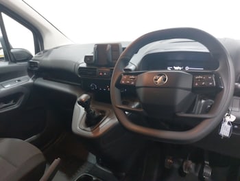 Used Vauxhall Combo 2024 for sale - 79627410: Photo