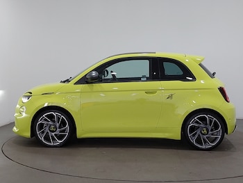 Used Abarth 500 2023 for sale - 79420539: Photo