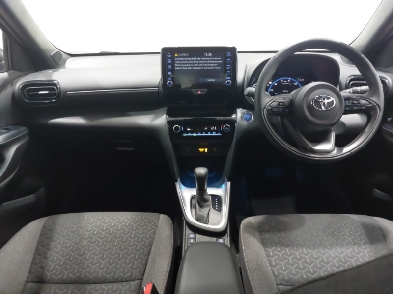 Used Toyota Yaris Cross 2022 for sale - 76589431: Photo 2