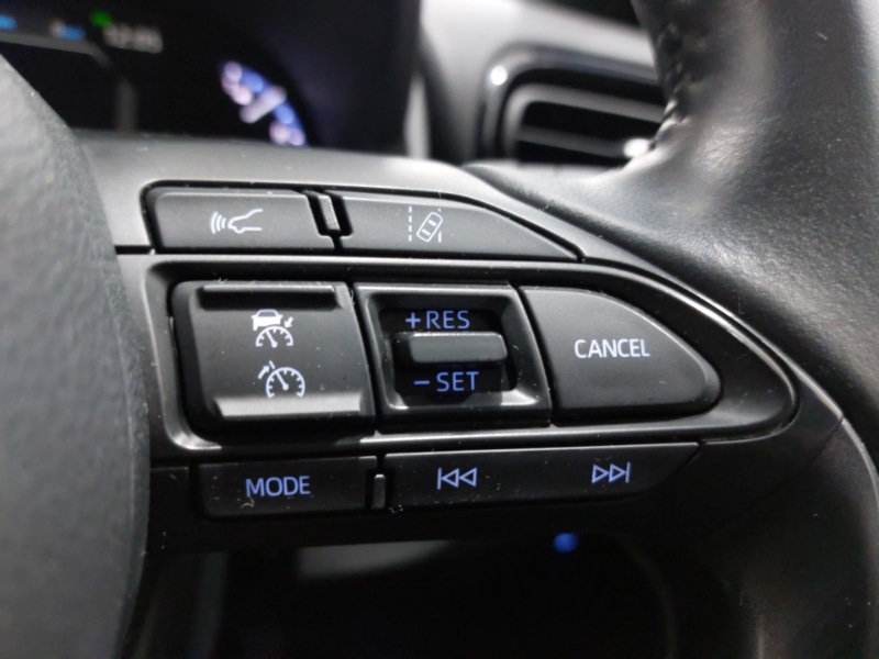 Used Toyota Yaris Cross 2022 for sale - 76403619: Photo 14