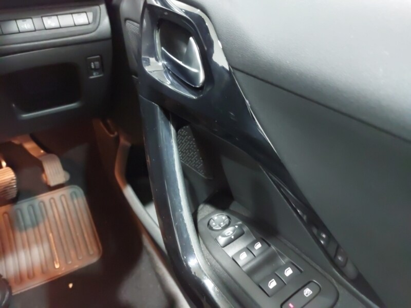 Used Peugeot 208 2019 for sale - 77606187: Photo 13