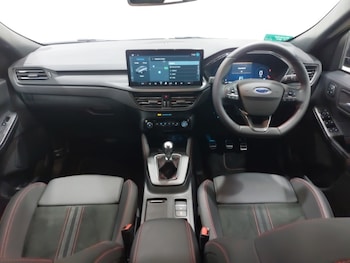 Used Ford Kuga 2025 for sale - 76078799: Photo 2