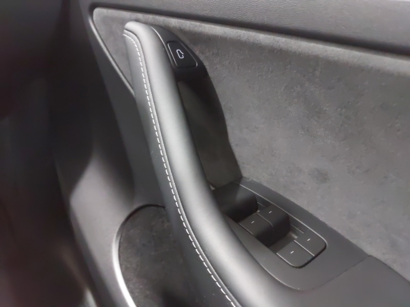 Used Tesla Model Y 2023 for sale - 77108336: Photo 12