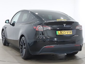 Used Tesla Model Y 2023 for sale - 77108336: Photo