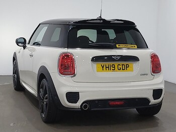 Used MINI Hatch 2019 for sale - 77776676: Photo