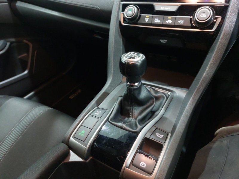 Used Honda Civic 2018 for sale - 77173847: Photo 12