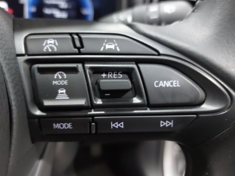 Used Toyota Yaris 2024 for sale - 78203356: Photo 13