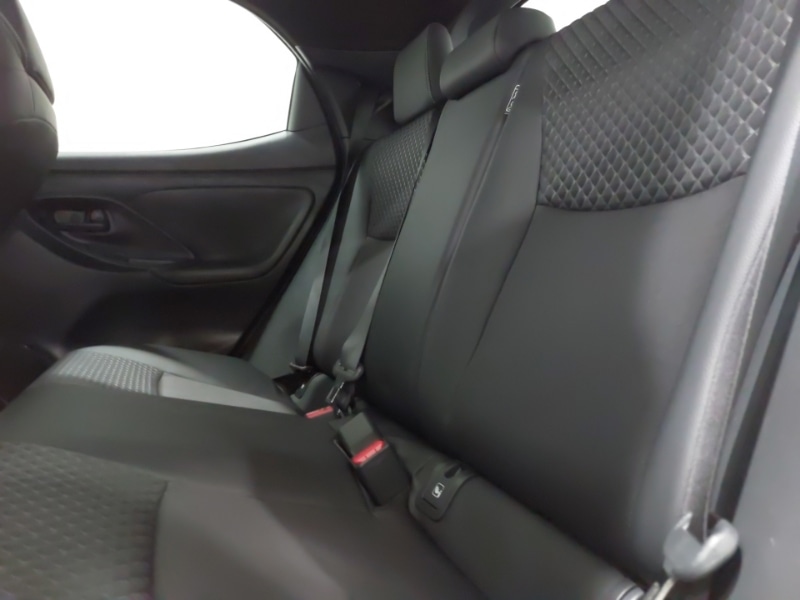 Used Toyota Yaris 2024 for sale - 78203356: Photo 6