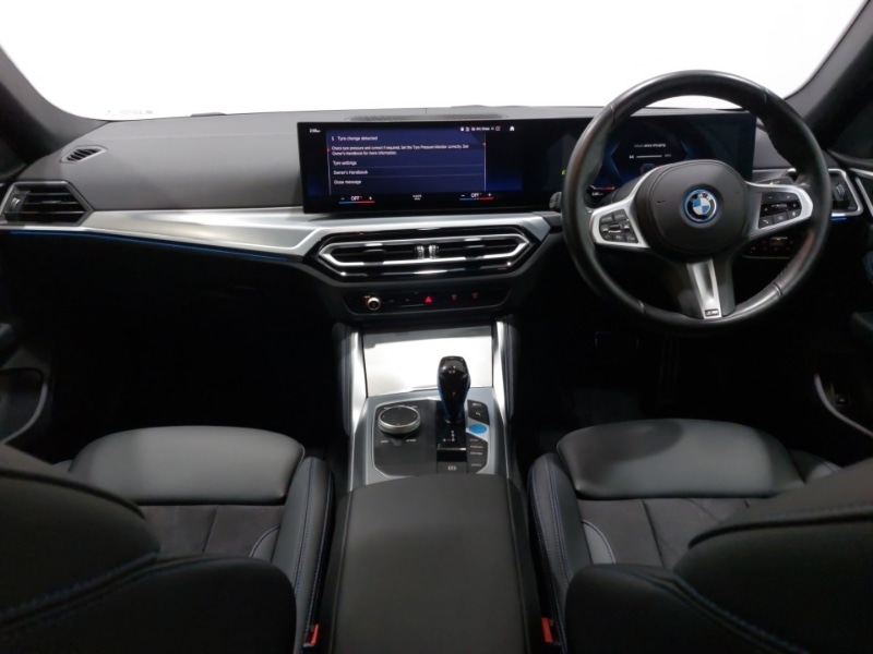 Used BMW i4 2022 for sale - 77047050: Photo 2