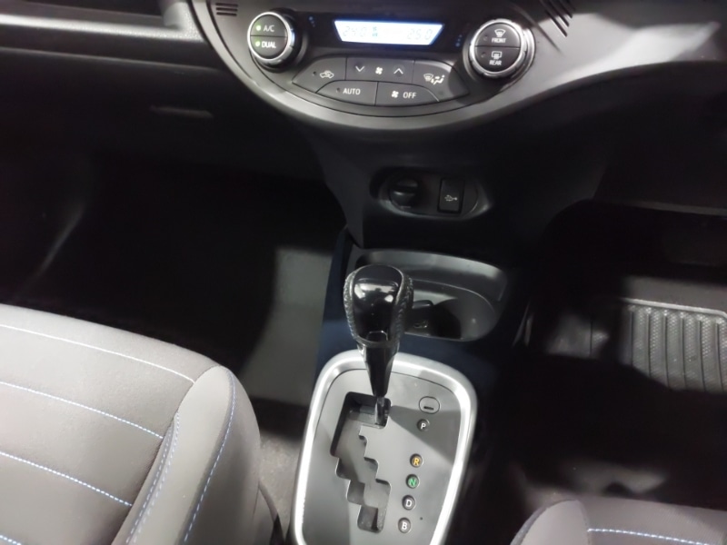 Used Toyota Yaris 2017 for sale - 77767598: Photo 12