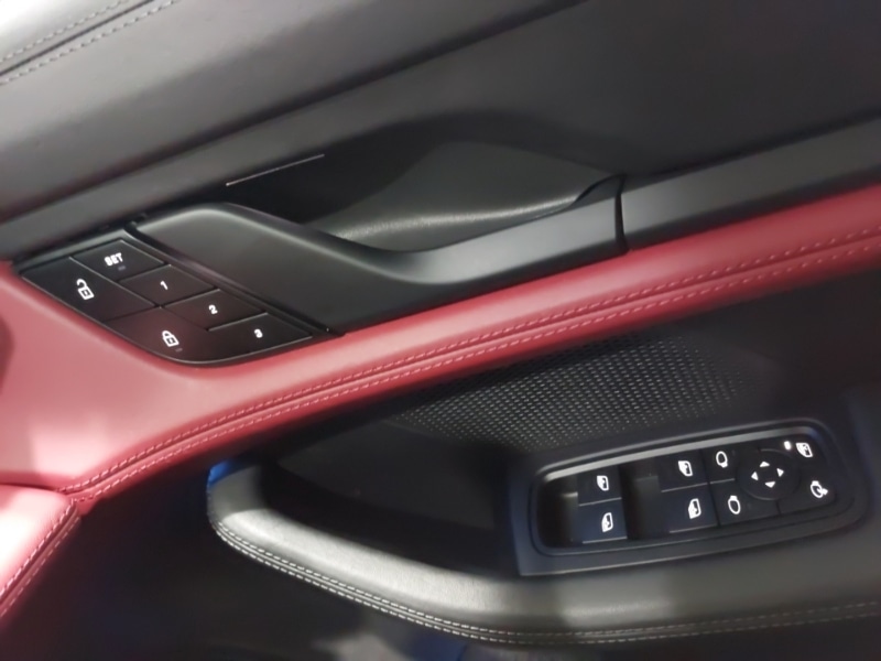 Used Porsche Taycan 2023 for sale - 78079558: Photo 13