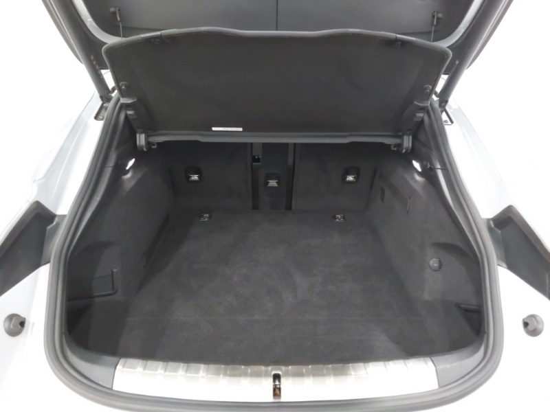 Used Porsche Taycan 2023 for sale - 78079558: Photo 8