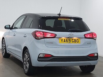 Used Hyundai i20 2019 for sale - 79420550: Photo