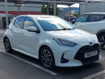 Used Toyota Yaris 2023 for sale - 79683943: Photo