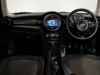 Used MINI Hatch 2019 for sale - 79683936: Photo