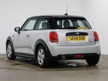 Used MINI Hatch 2019 for sale - 79683936: Photo